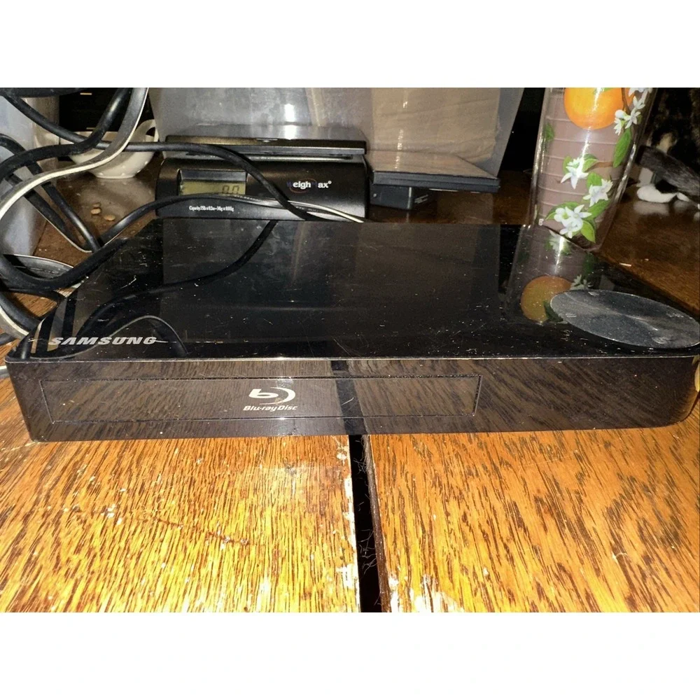 Samsung BD-H5100 Blu-Ray Player - Built-in Wi-Fi - TESTED